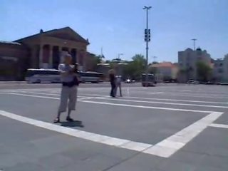 Мъст гледайте. публичен мръсен видео в централен budapest!