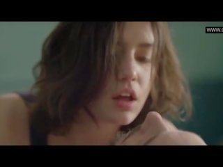Adele exarchopoulos - seins nus sexe film scènes - eperdument (2016)
