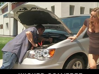 Olśniewające blondynka brytyjskie mamuśka tanya tate pieprzy jej samochód mechanic